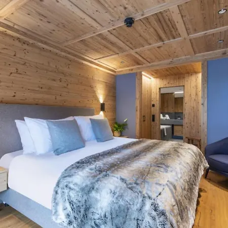Cozy And Charming In Apartment